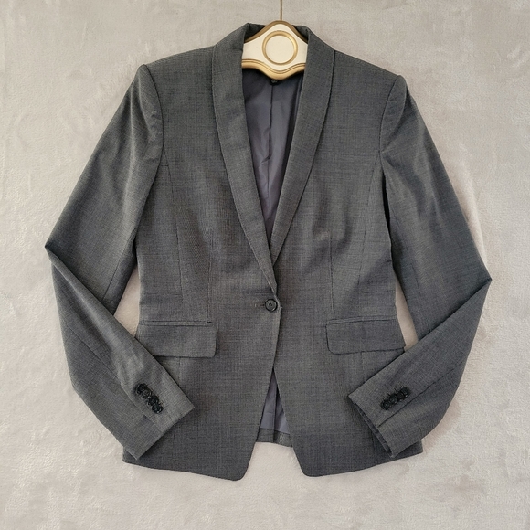 Ann Taylor Jackets & Blazers - Ann Taylor Gray Micro Tooth One Button Blazer 8T (Tall)